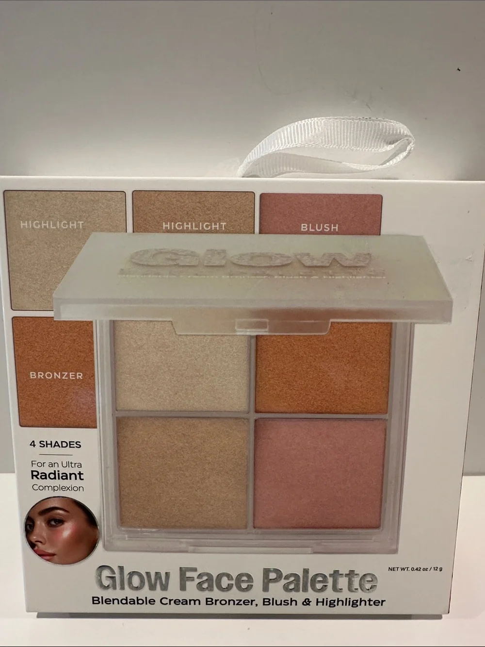 Enchante Glow Face Palette with (4) Blendable Cream Bronzer, Blush & Highlighter
